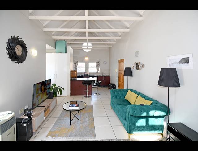 1 BEDROOM APARTMENT FOR SALE IN FERNDALE